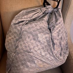 Women’s Mystery Clothing Bundle – Size Large