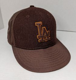 New Era Los Angeles Dodgers Walnut 59Fifty Size 8 Fitted Cap.
