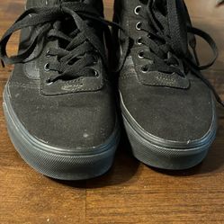 Women’s Vans Size 9