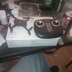 Syma  X200w Foldable Drone Camera Remote Control App Can Be Installed 