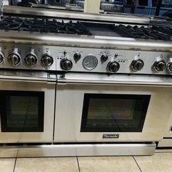 Thermador 48” natural Gas Stainless Steel 