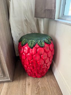 Strawberry table