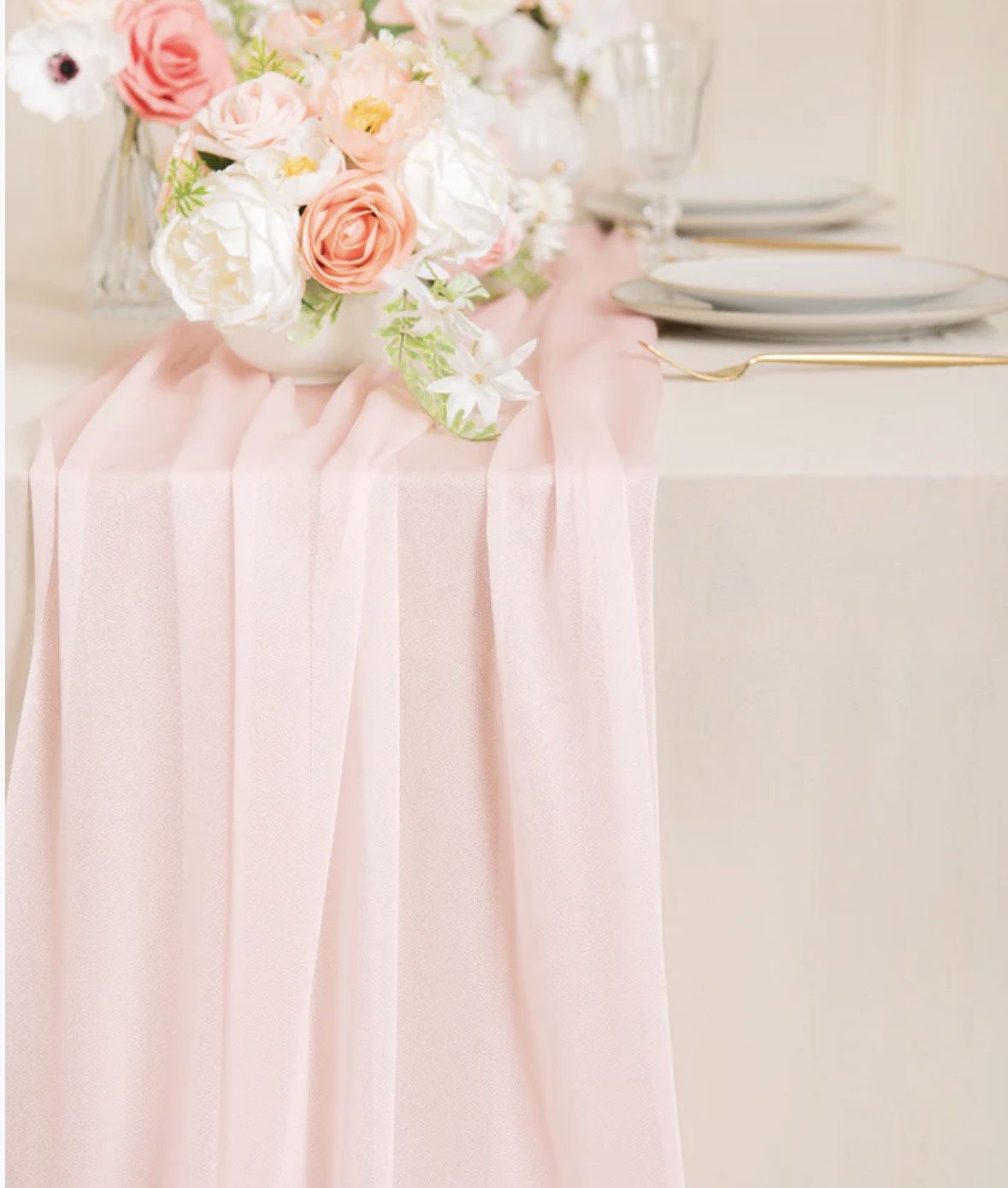 NIB Set of 6 Ling’s Moment Blush Table Runners