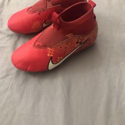 Nike Youth Soccer Cleats