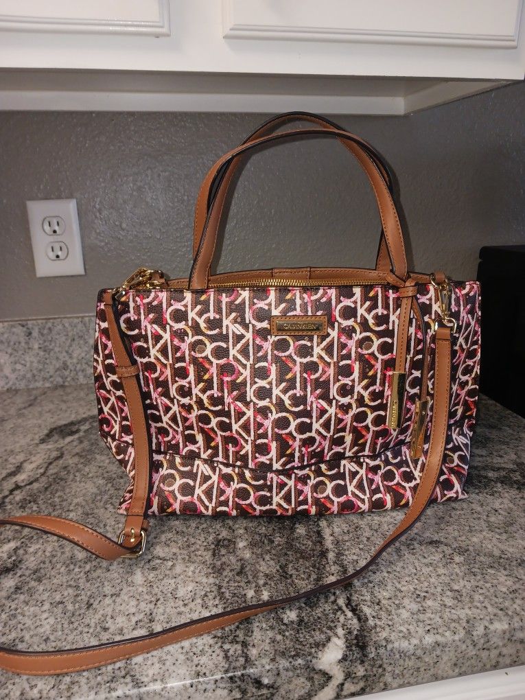 PURSES STEVE MADDEN DKNY, CALVIN KLEIN 20$EACH