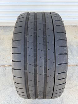 1 Kumho Tire 275/30/20