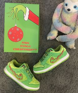DEATH DREAM CUSTOMS GRINCH DUNK LOWS