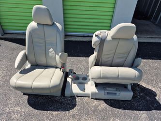 2011-2020 Toyota Sienna 2nd Row Recliners Bucket Leather Seats