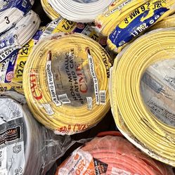 12/2 250ft Romex $110 (14/2 250ft $80 ) (14/3 250ft $90)read The Description Below 👇👇👇