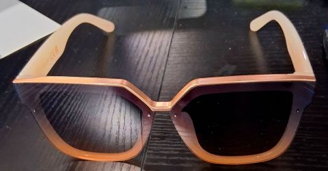 Jessica simpson shades