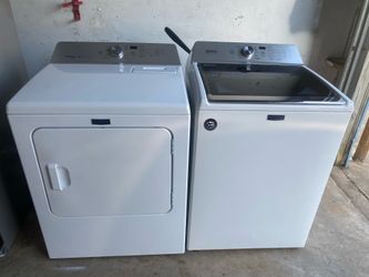 Maytag king size capacity washer and dryer set