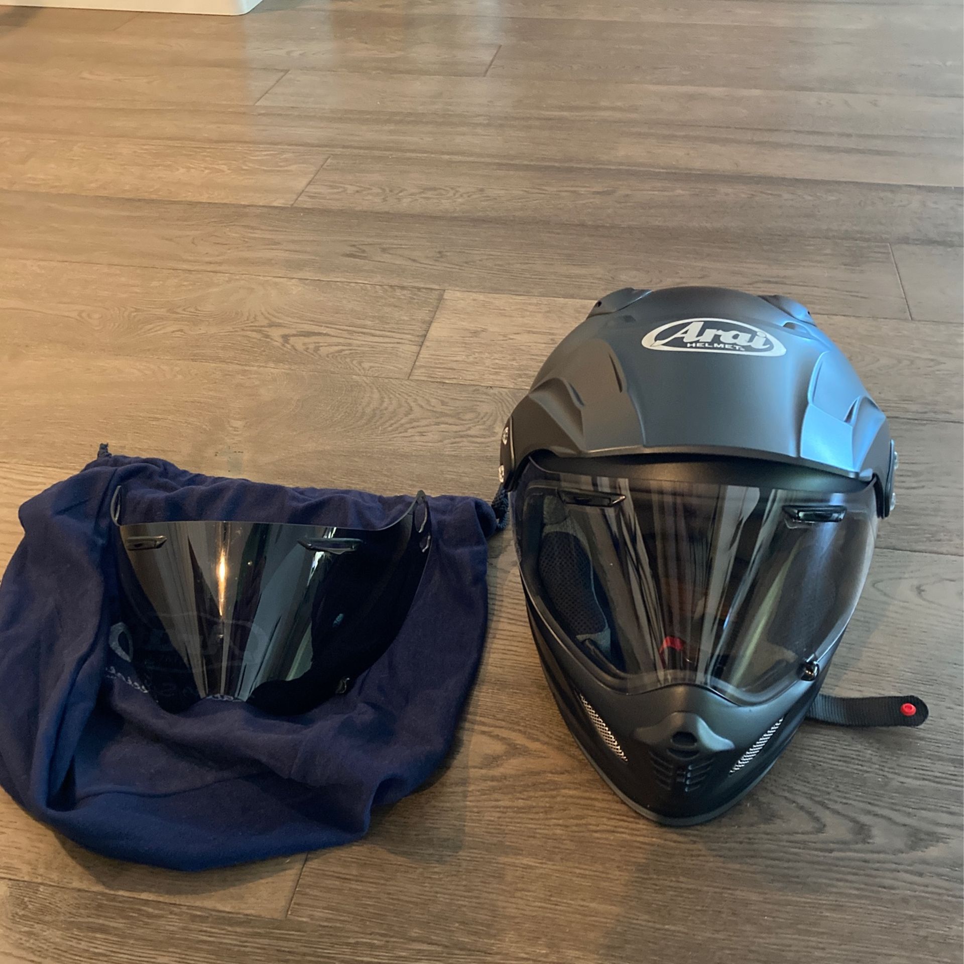 Arai XD-4 Helmet, Size Large