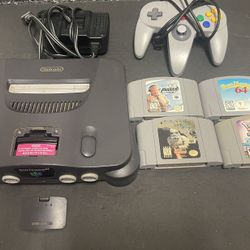 Nintendo 64 N64 With Controller And Four Games