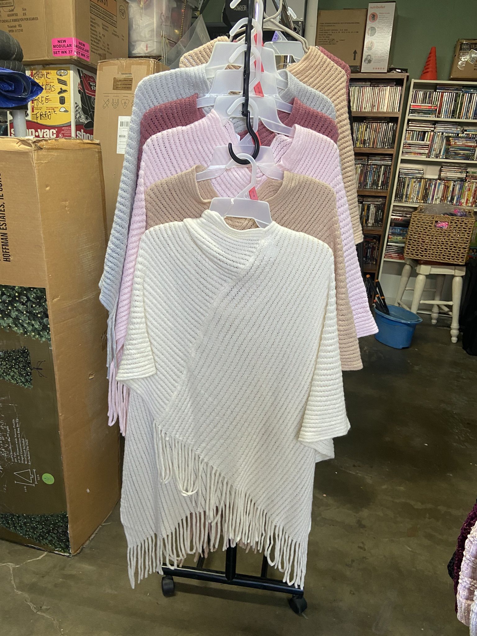 Women Fashion Ponchos (Individual Or Wholesale)