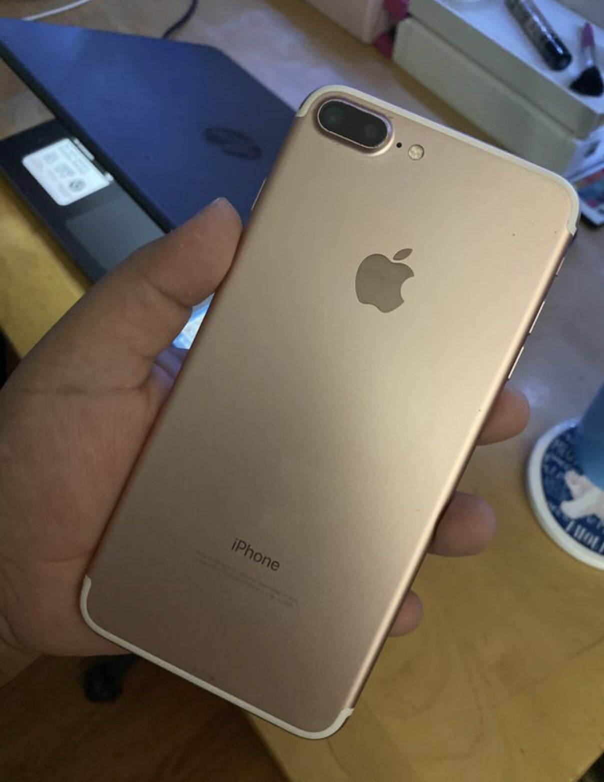 iPhone 7 Plus (32GB , 128GB , 256GB ) Factory unlocked | Like New | All colors Available