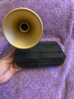 Gold and Black Vintage Style Gramophone Speaker