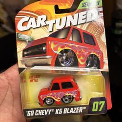 Toy Car Tuned Chevy K5 Blazer Series 8