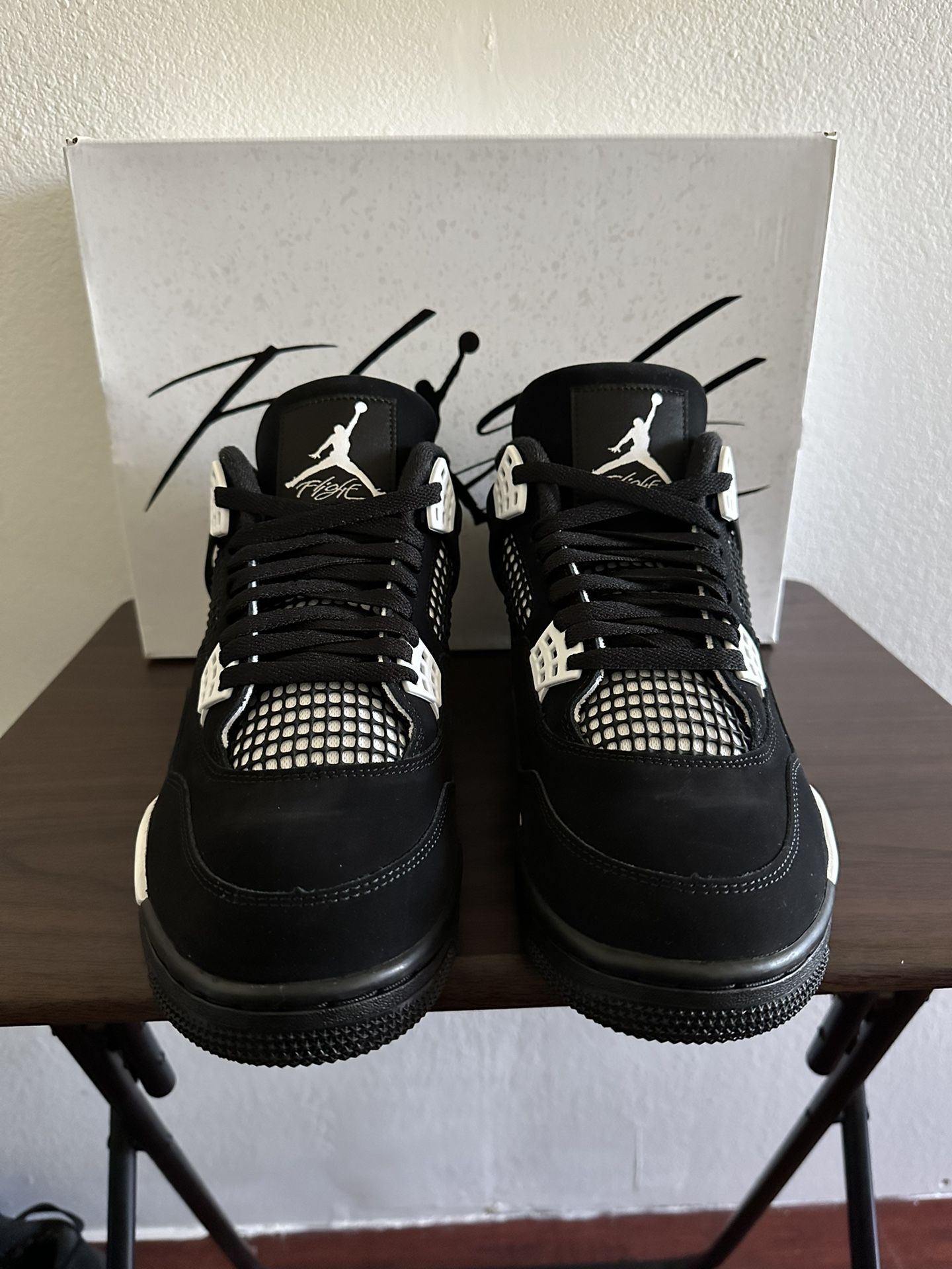 Jordan 4 Retro "White Thunder"