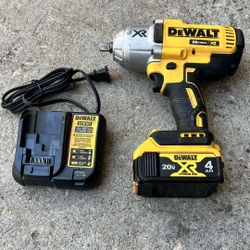DeWalt DCF899 1/2” Impact Wrench Tool, Battery And Charger 