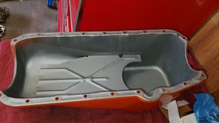 New Chevy small block 5 quart oilpan with pickup