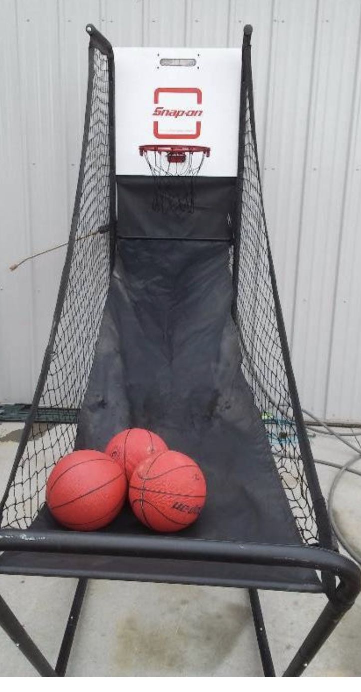 Snap On Electronic Basketball Game