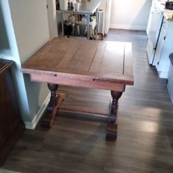 Solid oak dining table 