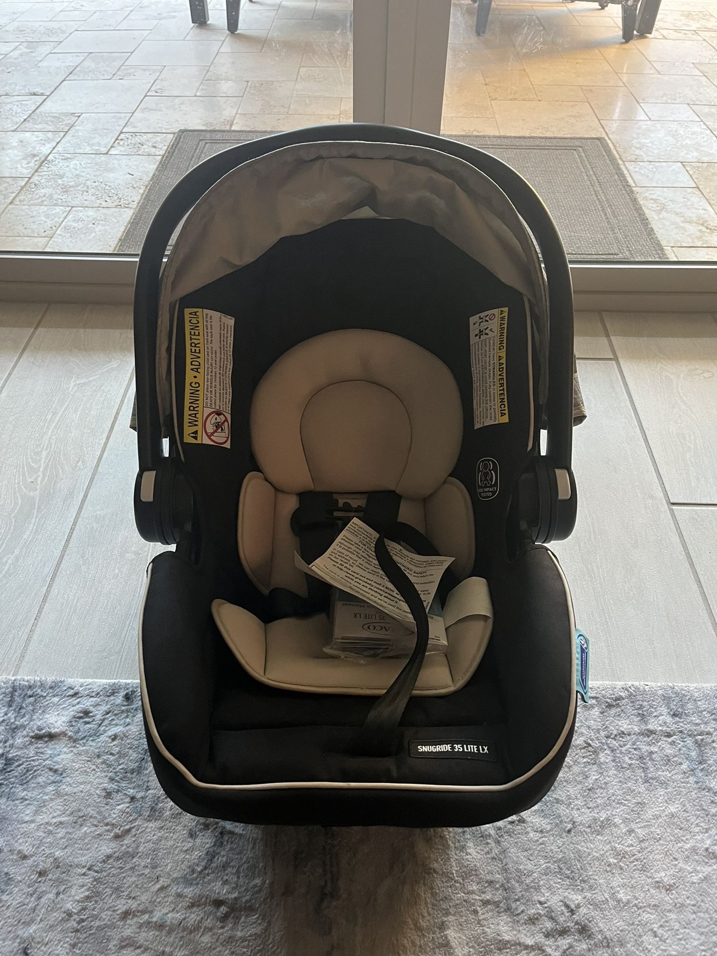 Graco Infant Car Seat (New)