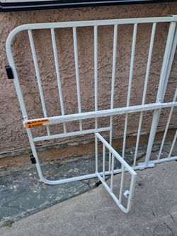 Door gate