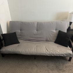 Futon bed 