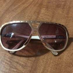 Apple Bottom Aviator style women's sunglasses 