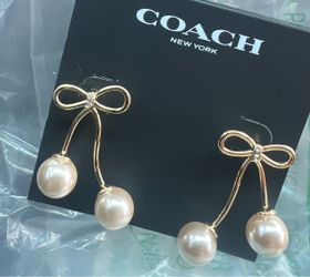 COACH