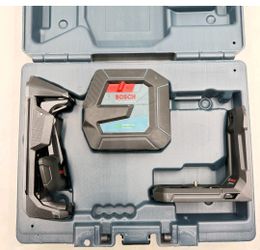 Bosch green lazer level no flaws works perfect see all pics
