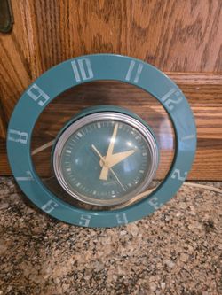 Vintage 1950s electric wall clock