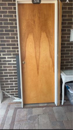 Door interior with door jamb and trim