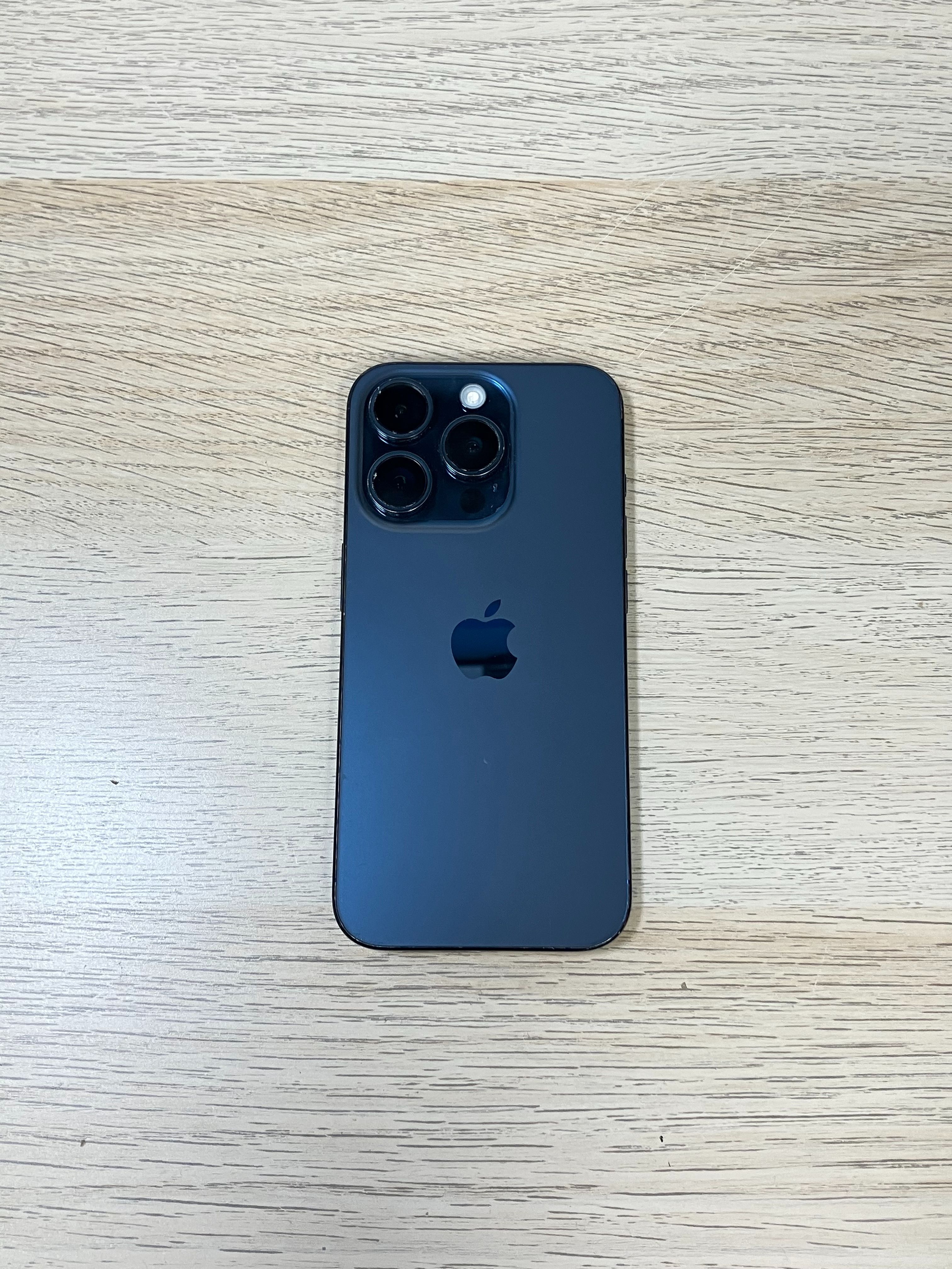 iPhone 15 Pro - Unlocked - 256GB