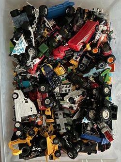Lighting Mcqueen Toy and Hot Wheels Lot