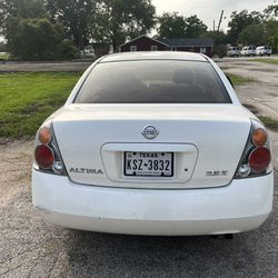 sell for parts nissan altima 2002