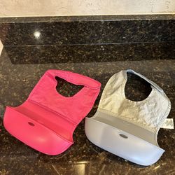 Oxo Roll Up Bib 