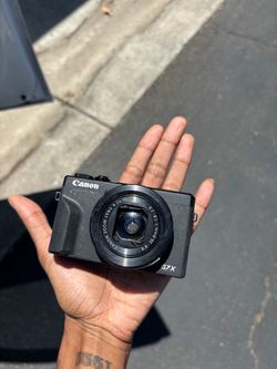 Canon PowerShot G7X Compact Digital Camera