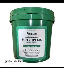 Bucket of King Lou duck feet (Natures Tooth brush)