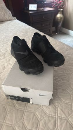 Womens size 8.5 Nike VaporMax used great condition 40.00