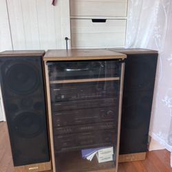 Pioneer Vintage Speakers And Stereo Set