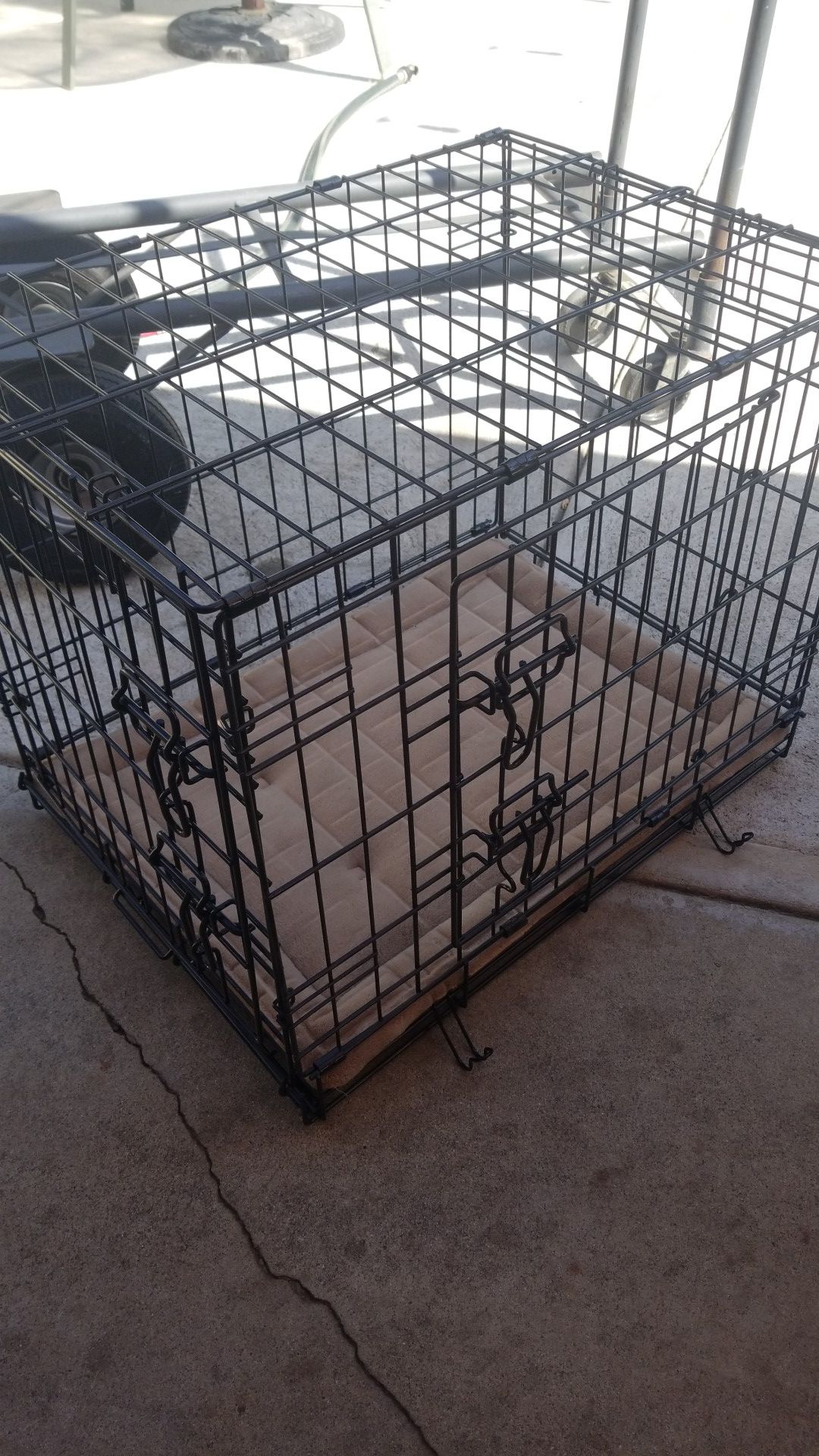 CAGE FOR SMALL DOG