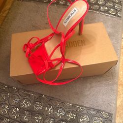 Steve Madden Red 7.5