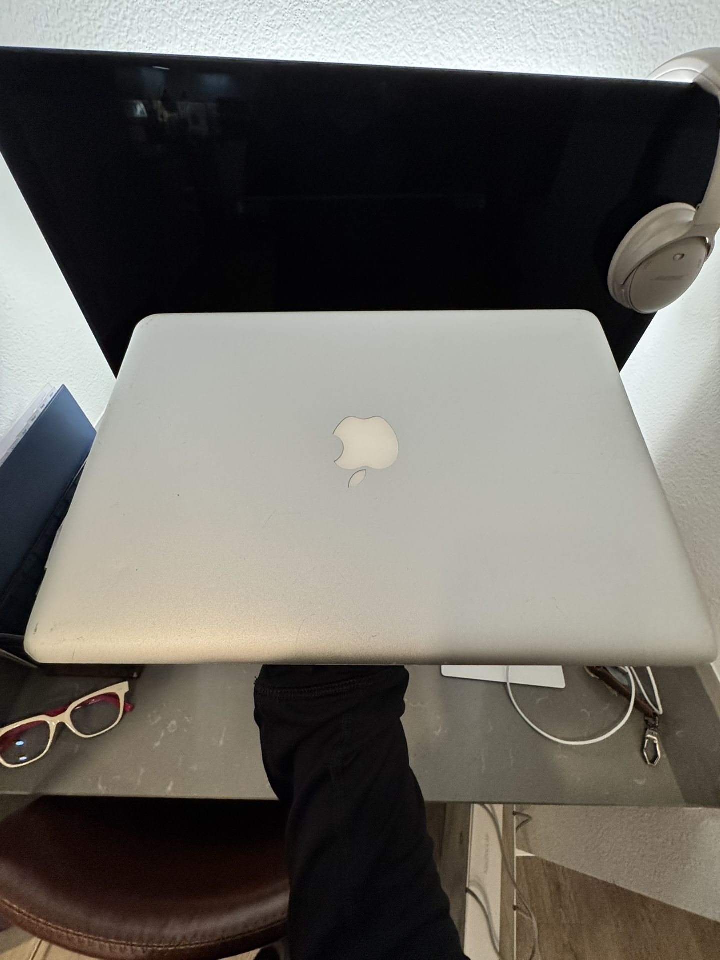 MacBook With 16GB And 500 Space SSD Memory