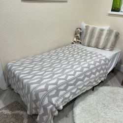Twin Bed 