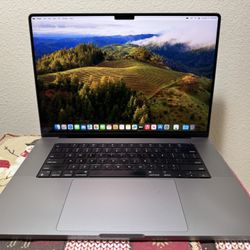 16” M1 Pro MacBook Pro 32gb RAM #674