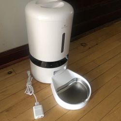 Smart Camera Pet Feeder