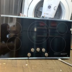 GE - 36” Electric Cooktop 
