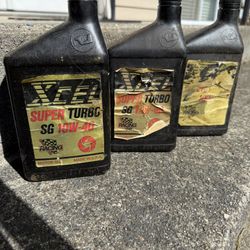 4 quarts O’Reilly motor oil SAE 10 W30